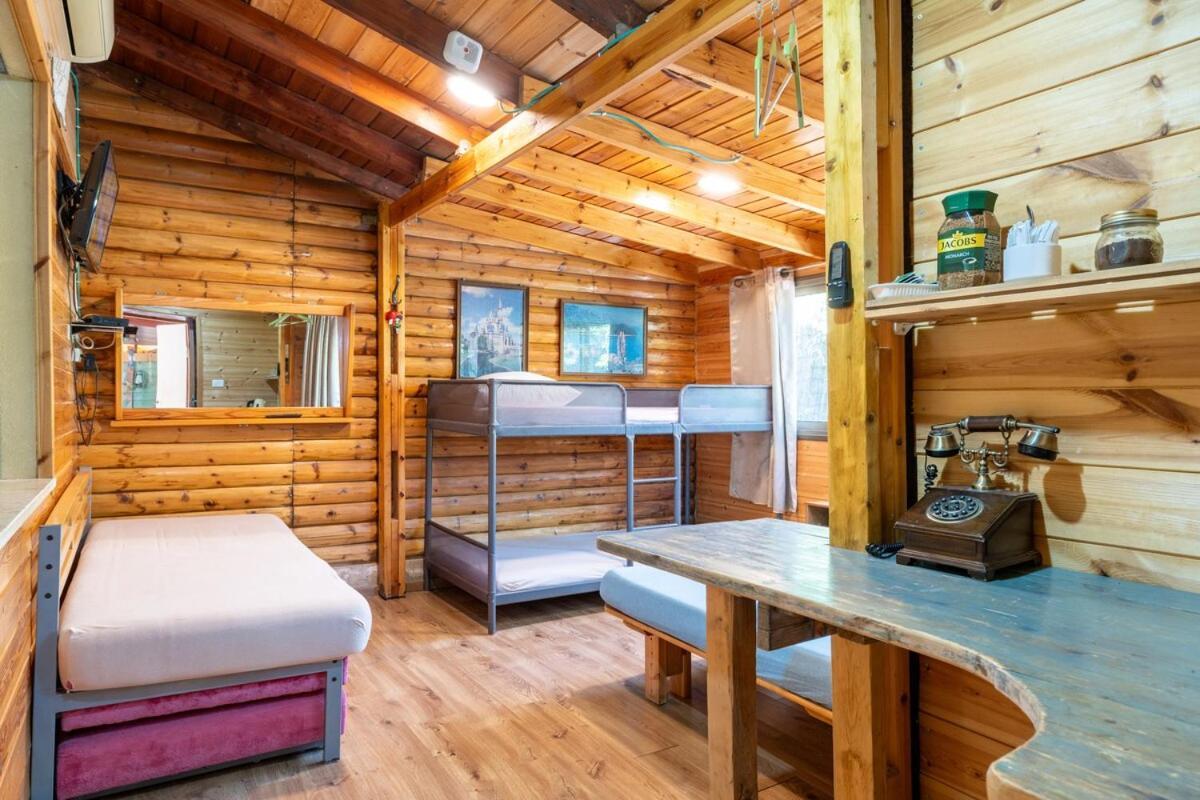 Country Lodging In Manot Extérieur photo